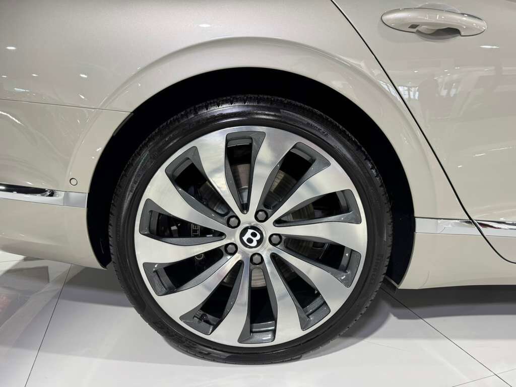 2021 Bentley Flying Spur V8 First Edition, Naim audio, rotating display, rear executive seating AND MUCH MORE!! Fort Lauderdale FL