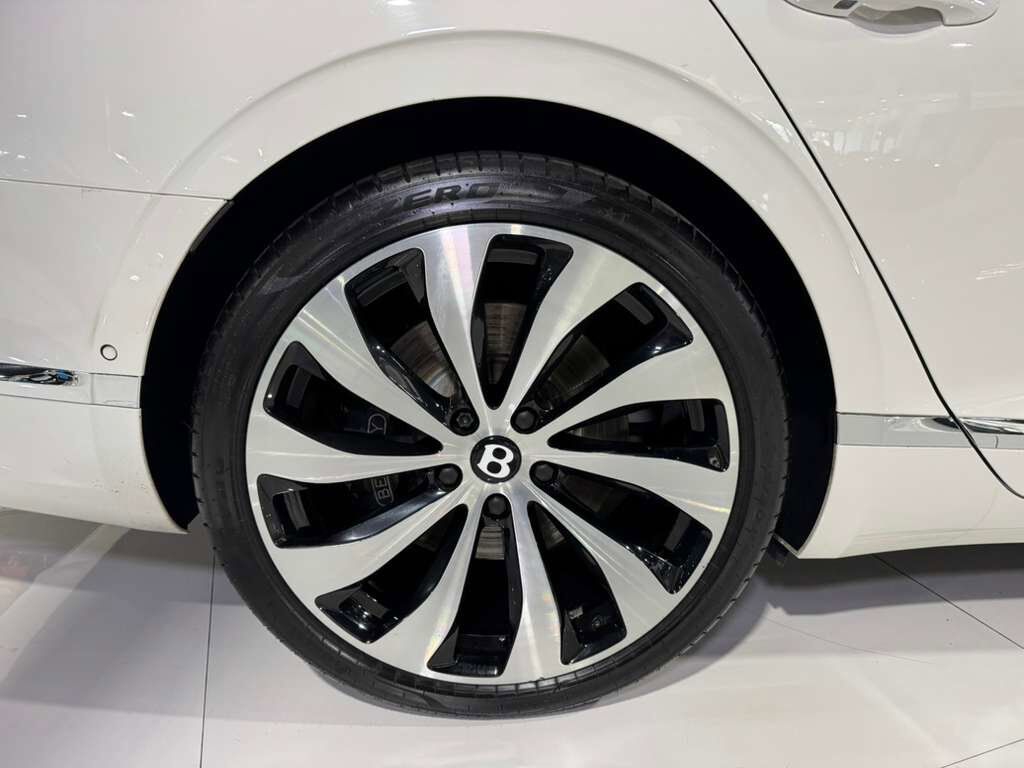 2021 Bentley Flying Spur V8 First Edition, rotating display, rear executive seating, Bang & Olufsen audio AND MUCH MORE!!! Fort Lauderdale FL