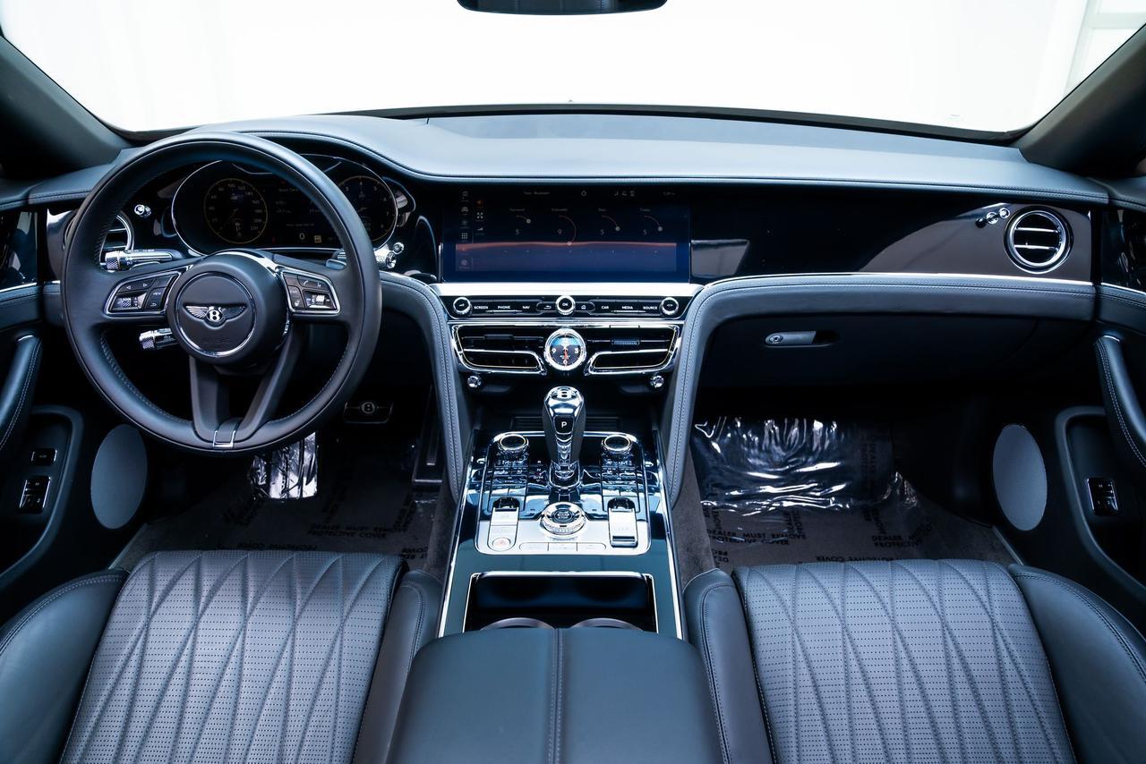 2021 Bentley Flying Spur V8 Vented Seats Panoramic Glass Tilt Portland OR