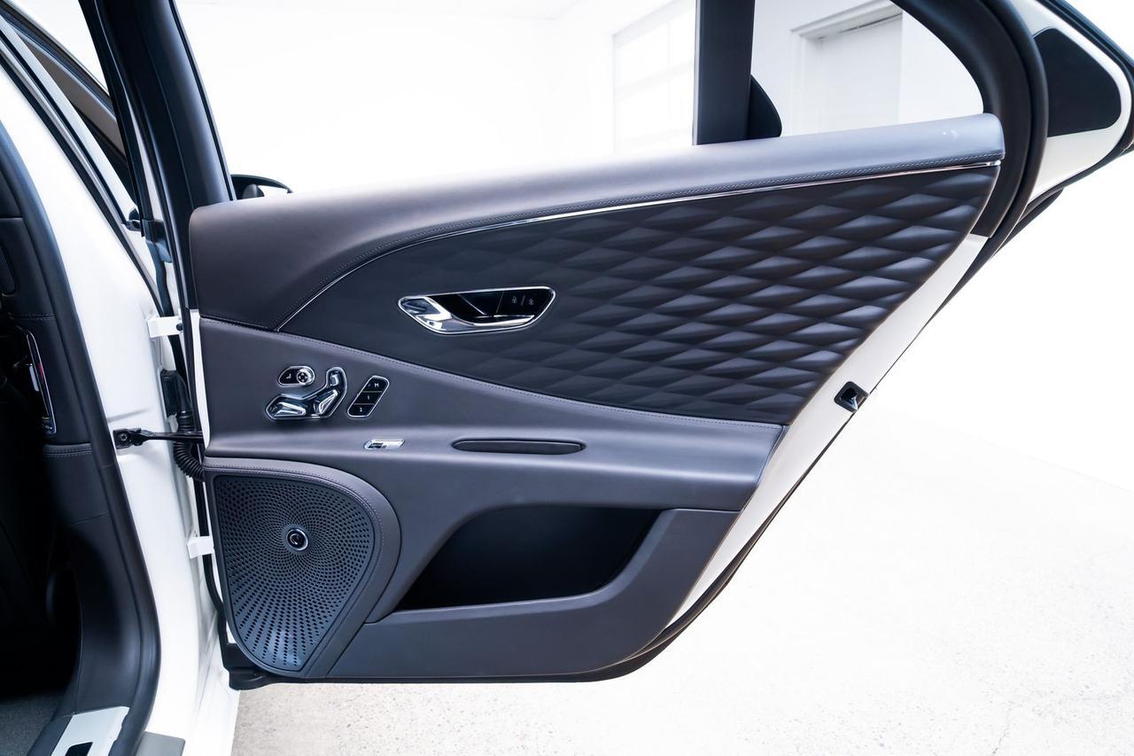 2021 Bentley Flying Spur V8 Vented Seats Panoramic Glass Tilt Portland OR