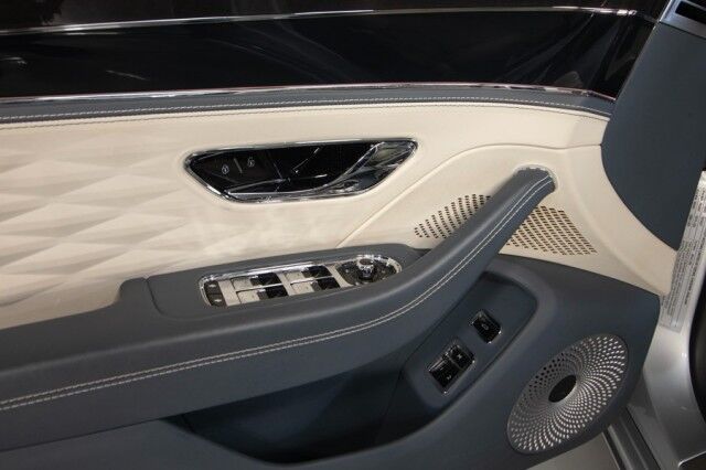 2021 Bentley Flying Spur W12 ($286,570 MSRP!!) *FIRST EDITION SPECIFICATION* *ROTATING DISPLAY* *BANG & OLUFSEN SOUND* *BLACKLINE SPEC* San Diego CA