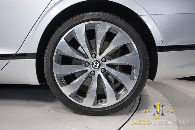 2021 Bentley Flying Spur W12 ($286,570 MSRP!!) *FIRST EDITION SPECIFICATION* *ROTATING DISPLAY* *BANG & OLUFSEN SOUND* *BLACKLINE SPEC* San Diego CA