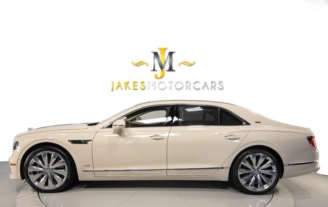 2021 Bentley Flying Spur W12 ($290,740 MSRP!!) *FIRST EDITION SPECIFICATION* *1-OWNER* *SPECIAL ORDER COLOR* San Diego CA
