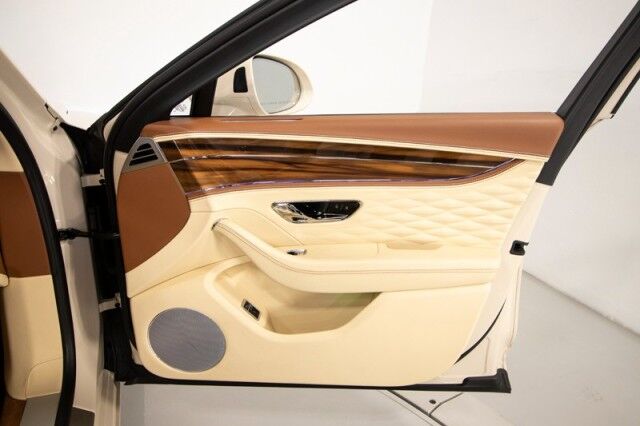 2021 Bentley Flying Spur W12 ($290,740 MSRP!!) *FIRST EDITION SPECIFICATION* *1-OWNER* *SPECIAL ORDER COLOR* San Diego CA