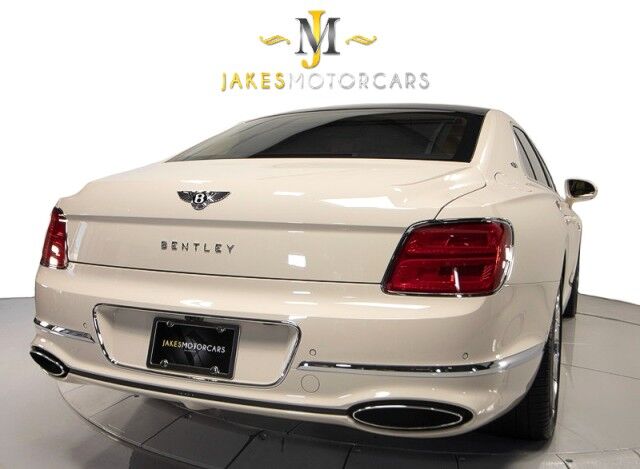 2021 Bentley Flying Spur W12 ($290,740 MSRP!!) *FIRST EDITION SPECIFICATION* *1-OWNER* *SPECIAL ORDER COLOR* San Diego CA