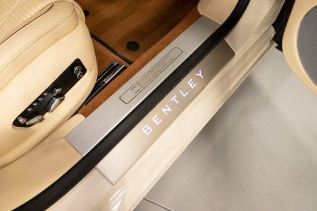 2021 Bentley Flying Spur W12 ($290,740 MSRP!!) *FIRST EDITION SPECIFICATION* *1-OWNER* *SPECIAL ORDER COLOR* San Diego CA