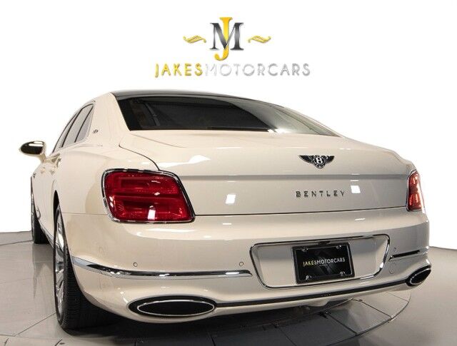 2021 Bentley Flying Spur W12 ($290,740 MSRP!!) *FIRST EDITION SPECIFICATION* *1-OWNER* *SPECIAL ORDER COLOR* San Diego CA