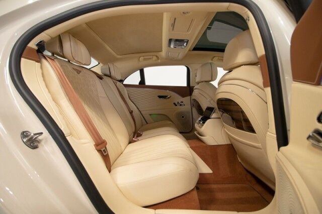 2021 Bentley Flying Spur W12 ($290,740 MSRP!!) *FIRST EDITION SPECIFICATION* *1-OWNER* *SPECIAL ORDER COLOR* San Diego CA