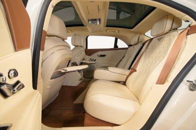 2021 Bentley Flying Spur W12 ($290,740 MSRP!!) *FIRST EDITION SPECIFICATION* *1-OWNER* *SPECIAL ORDER COLOR* San Diego CA