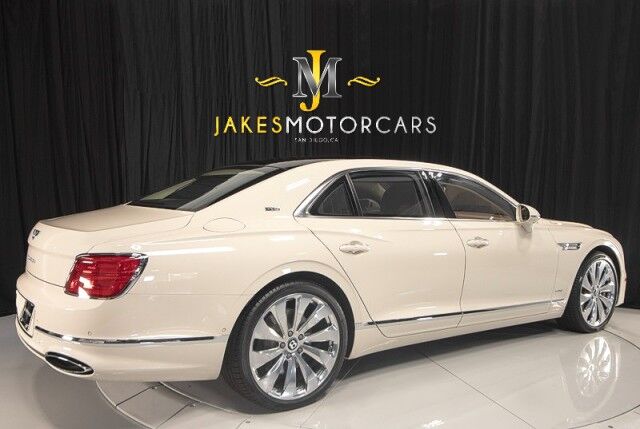 2021 Bentley Flying Spur W12 ($290,740 MSRP!!) *FIRST EDITION SPECIFICATION* *1-OWNER* *SPECIAL ORDER COLOR* San Diego CA