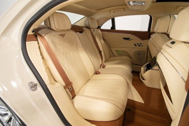 2021 Bentley Flying Spur W12 ($290,740 MSRP!!) *FIRST EDITION SPECIFICATION* *1-OWNER* *SPECIAL ORDER COLOR* San Diego CA