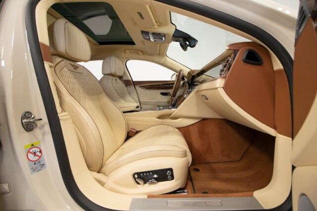 2021 Bentley Flying Spur W12 ($290,740 MSRP!!) *FIRST EDITION SPECIFICATION* *1-OWNER* *SPECIAL ORDER COLOR* San Diego CA