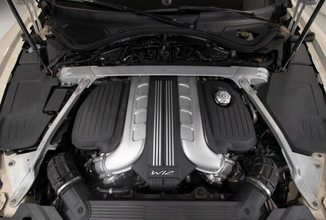 2021 Bentley Flying Spur W12 ($290,740 MSRP!!) *FIRST EDITION SPECIFICATION* *1-OWNER* *SPECIAL ORDER COLOR* San Diego CA