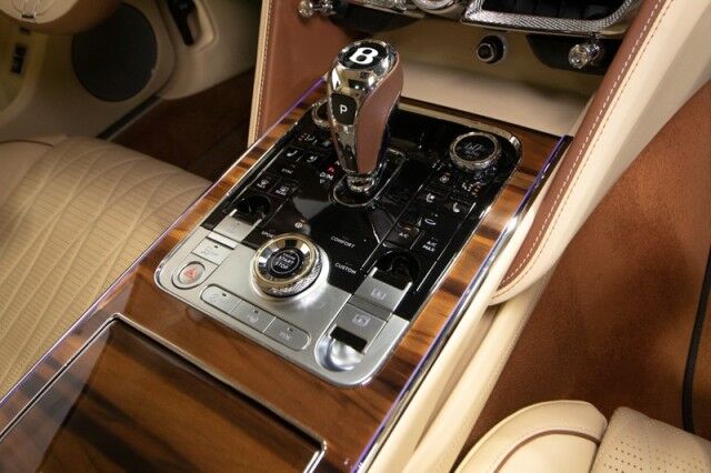 2021 Bentley Flying Spur W12 ($290,740 MSRP!!) *FIRST EDITION SPECIFICATION* *1-OWNER* *SPECIAL ORDER COLOR* San Diego CA