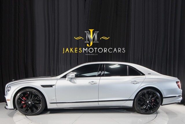 2021 Bentley Flying Spur W12 ($301,550 MSRP!!) *FIRST EDITION SPECIFICATION* *1-OWNER* *9800 MILES* *BENTLEY CARBON FIBER BODYKIT* *$82,000 IN OPTIONS* San Diego CA