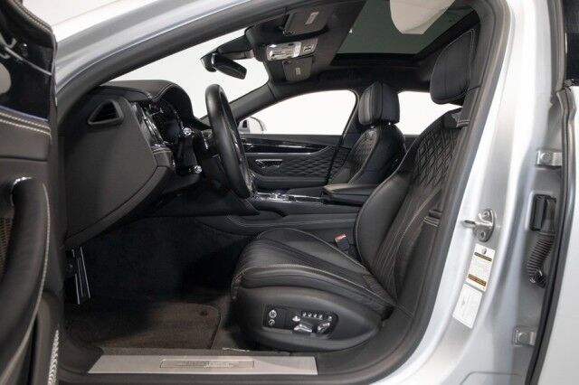 2021 Bentley Flying Spur W12 ($301,550 MSRP!!) *FIRST EDITION SPECIFICATION* *1-OWNER* *9800 MILES* *BENTLEY CARBON FIBER BODYKIT* *$82,000 IN OPTIONS* San Diego CA