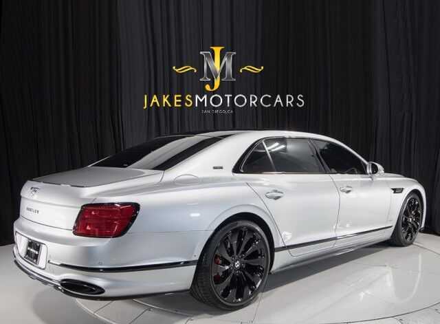 2021 Bentley Flying Spur W12 ($301,550 MSRP!!) *FIRST EDITION SPECIFICATION* *1-OWNER* *9800 MILES* *BENTLEY CARBON FIBER BODYKIT* *$82,000 IN OPTIONS* San Diego CA