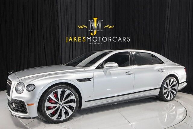 2021 Bentley Flying Spur W12 ($301,550 MSRP!!) *FIRST EDITION SPECIFICATION* *1-OWNER* *9800 MILES* *CARBON FIBER BODYKIT* *$82,000 IN OPTIONS*
