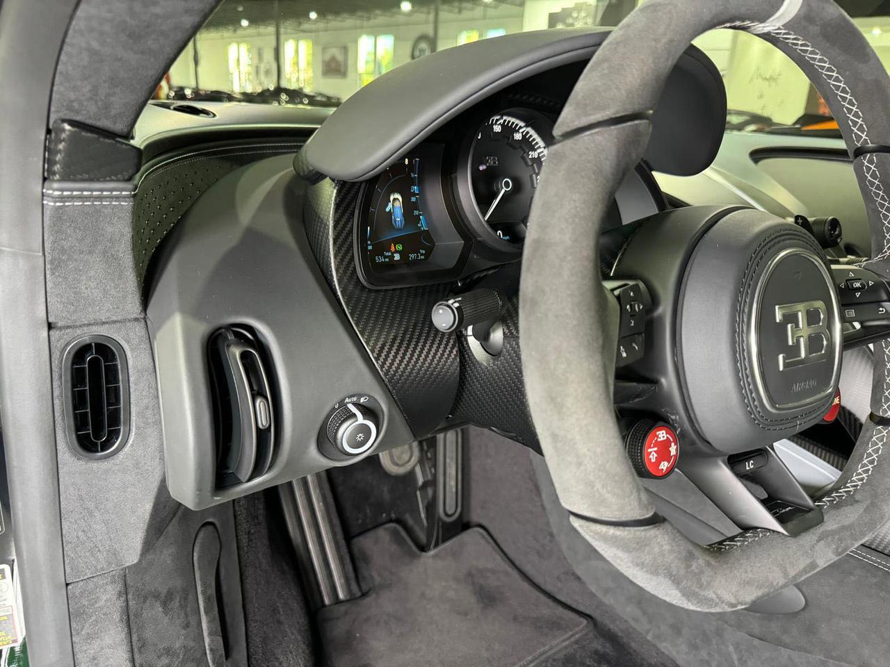 2021 Bugatti Chiron Pur Sport 1/60 for the world, Viper Green paint, exposed carbon wheels AND MUCH MUCH MORE!! Fort Lauderdale FL