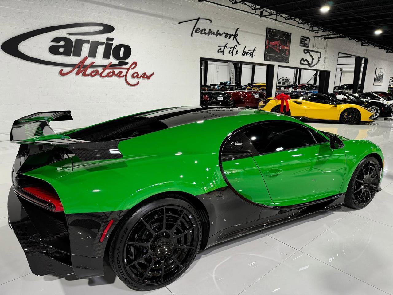 2021 Bugatti Chiron Pur Sport 1/60 for the world, Viper Green paint, exposed carbon wheels AND MUCH MUCH MORE!! Fort Lauderdale FL