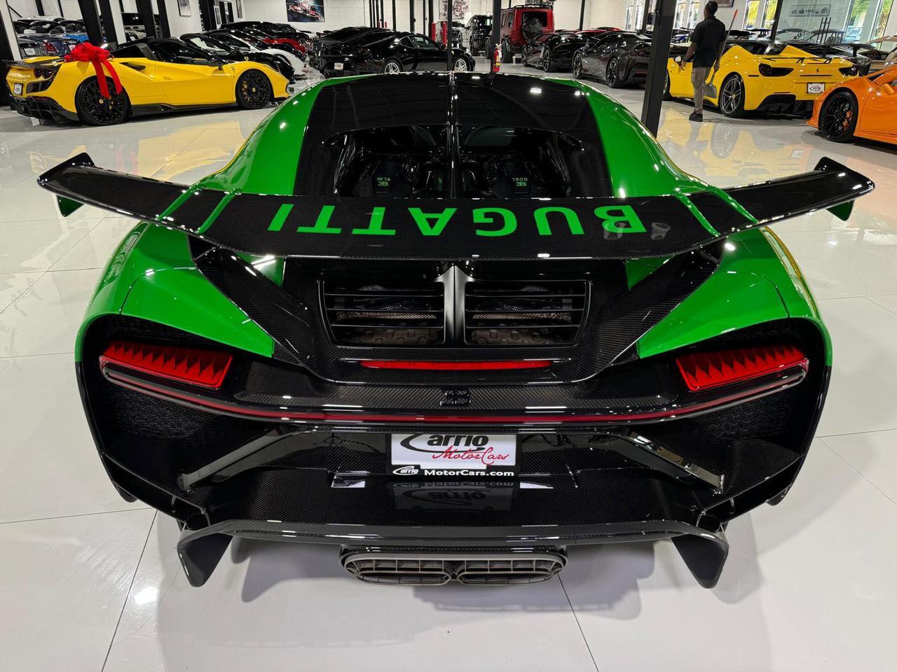 2021 Bugatti Chiron Pur Sport 1/60 for the world, Viper Green paint, exposed carbon wheels AND MUCH MUCH MORE!! Fort Lauderdale FL