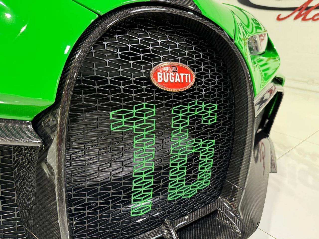 2021 Bugatti Chiron Pur Sport 1/60 for the world, Viper Green paint, exposed carbon wheels AND MUCH MUCH MORE!! Fort Lauderdale FL