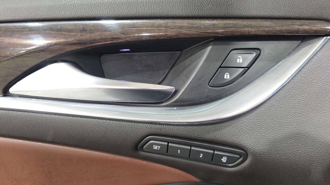 2021 Buick Enclave Avenir photo 16