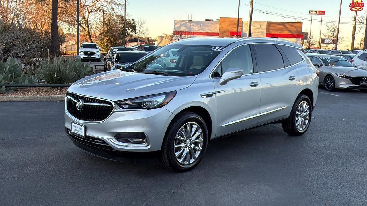 2021 Buick Enclave Essence