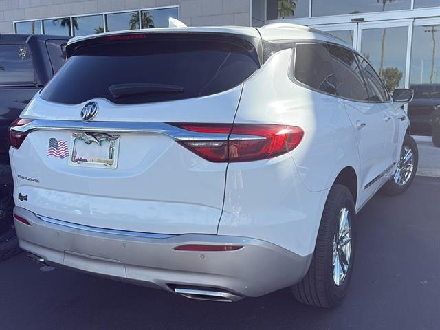 2021 Buick Enclave Essence