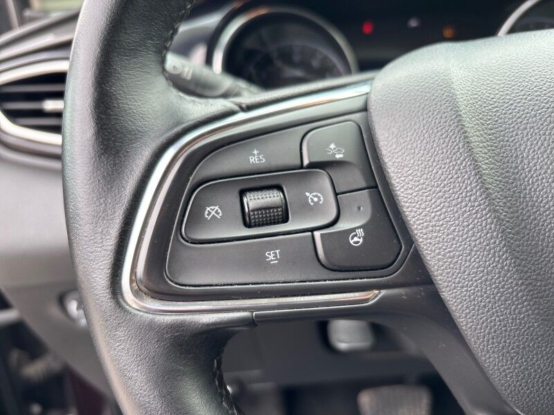 2021 Buick Encore GX Essence w/LTHR. PANO SUNR. Seffner FL