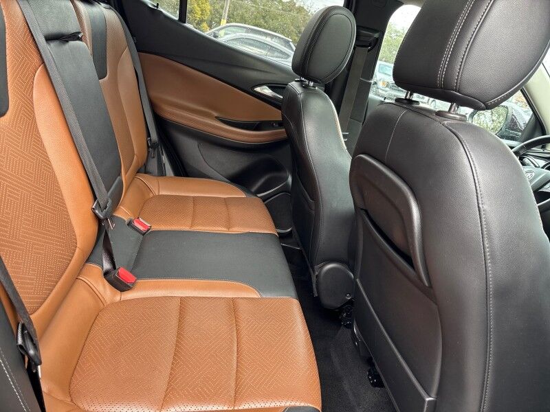 2021 Buick Encore GX Essence w/LTHR. PANO SUNR. Seffner FL