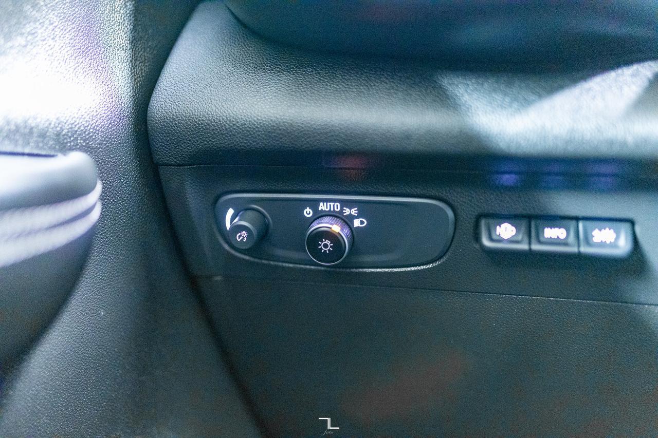 2021 Buick Envision AWD Avenir Leather Roof Nav BCam Red Deer AB