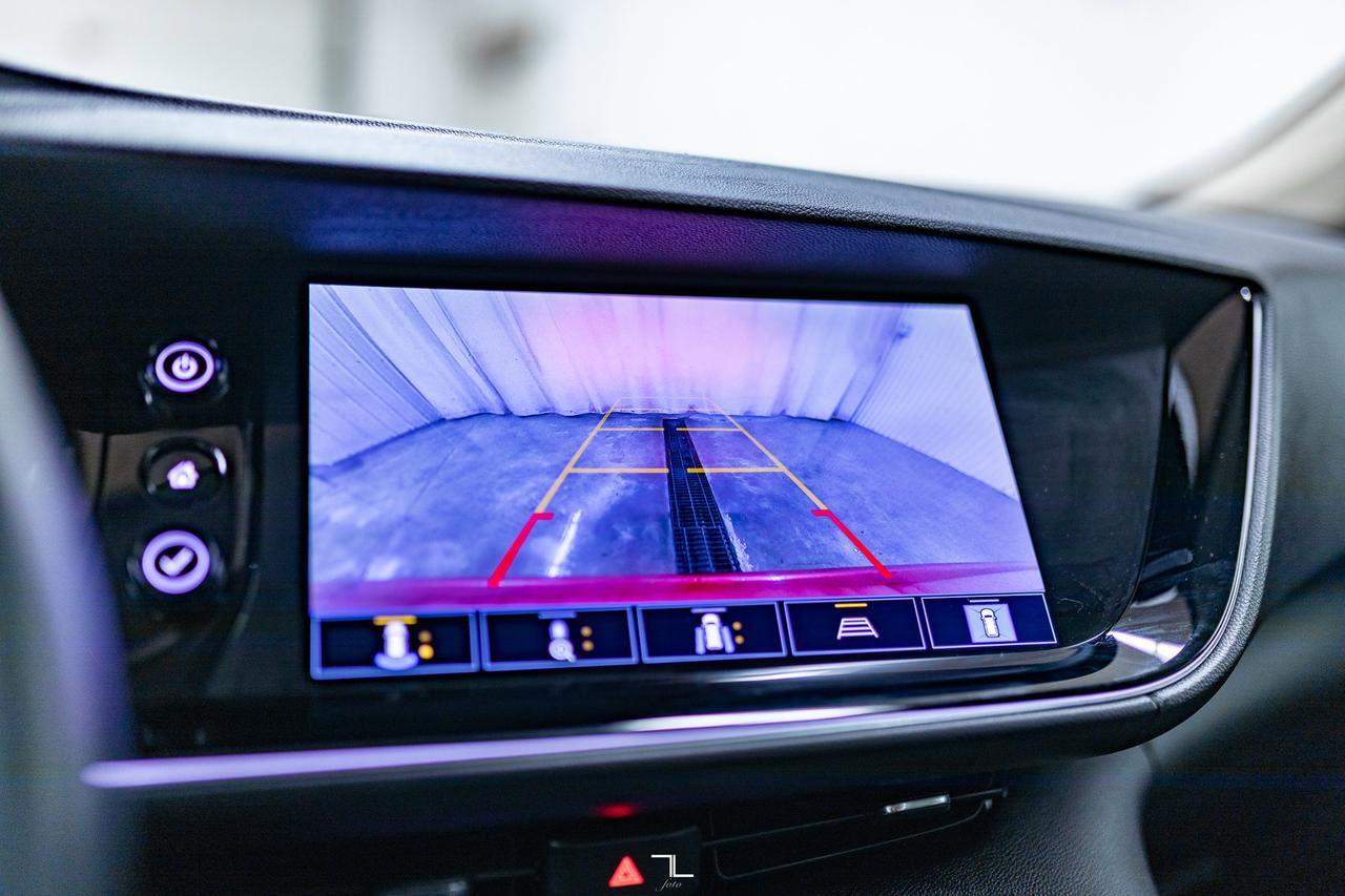 2021 Buick Envision AWD Avenir Leather Roof Nav BCam Red Deer AB