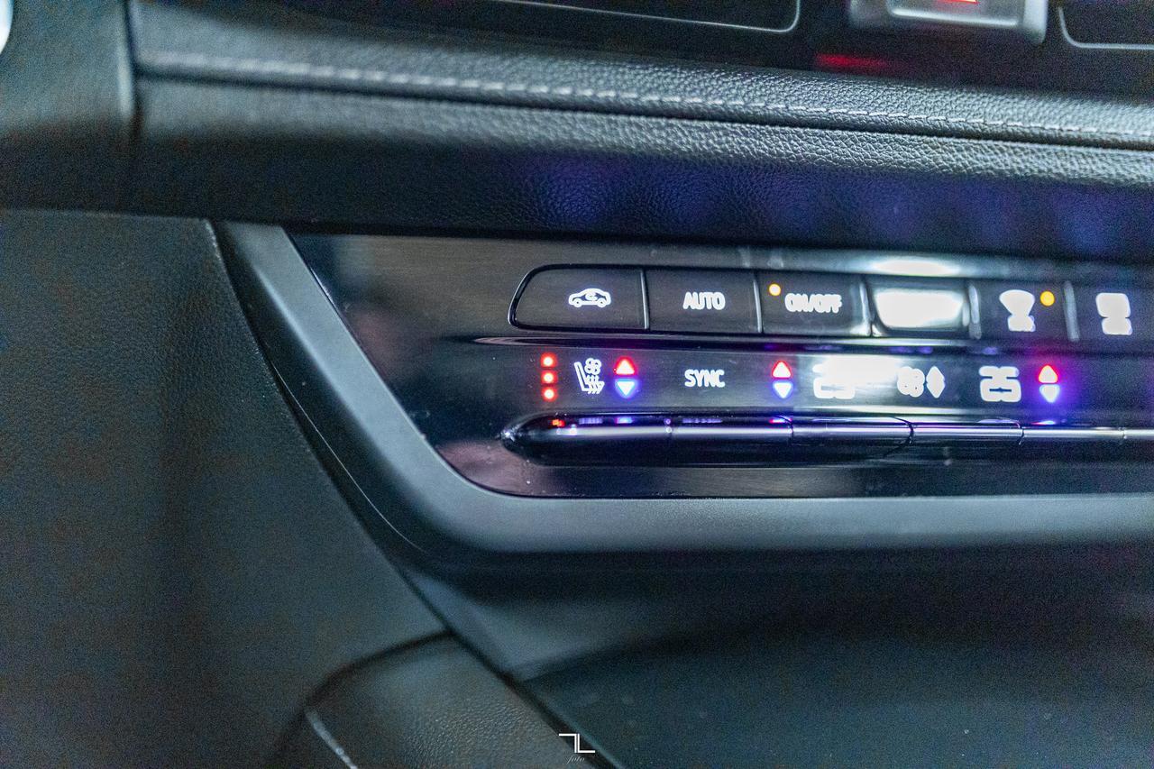 2021 Buick Envision AWD Avenir Leather Roof Nav BCam Red Deer AB