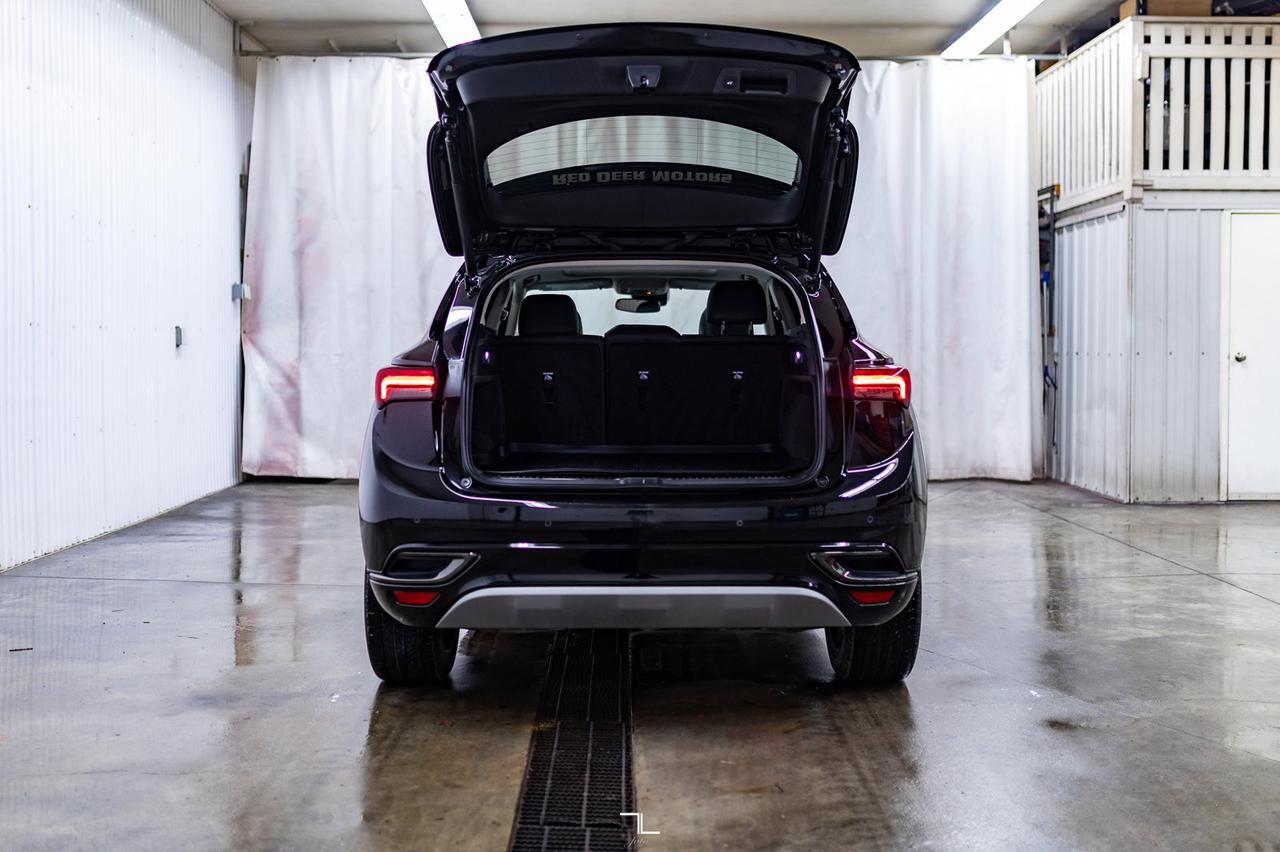 2021 Buick Envision AWD Essence Leather Roof Nav BCam Red Deer AB