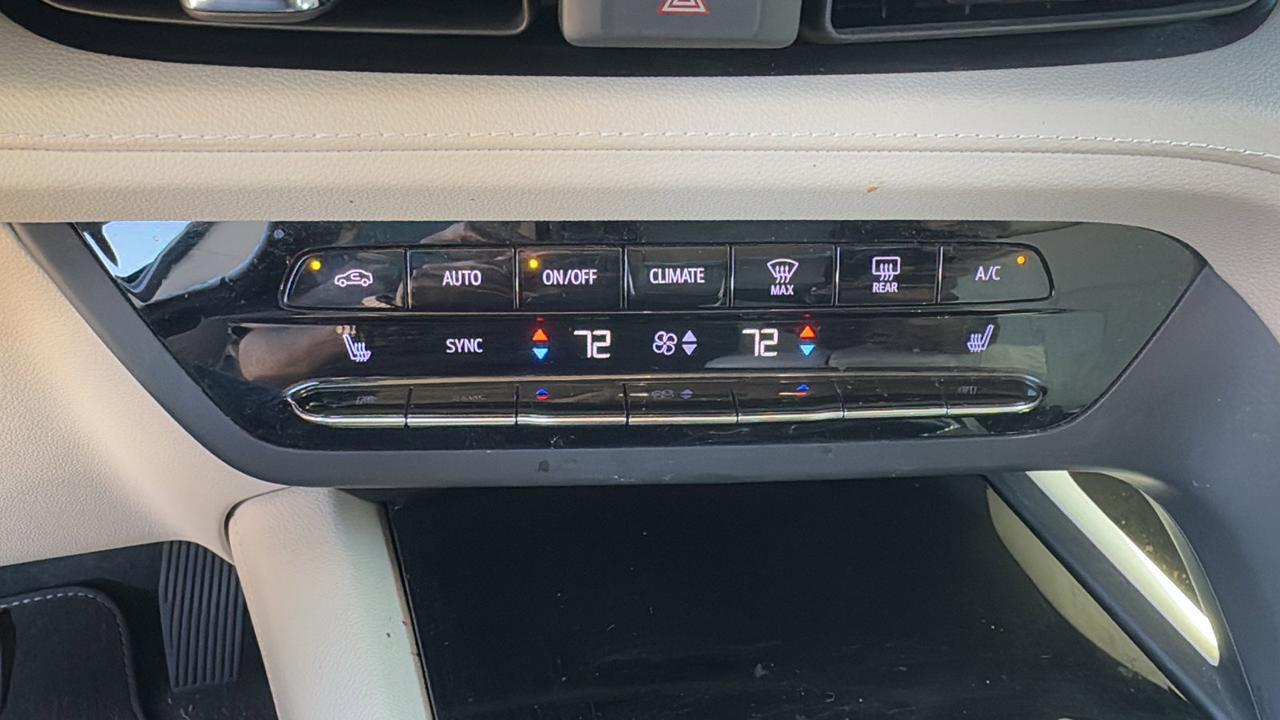 2021 Buick Envision Essence  Selma TX