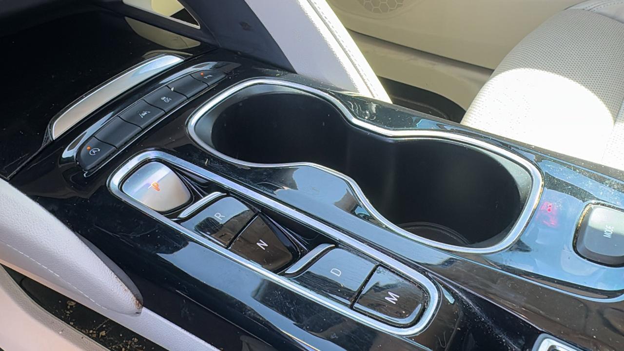 2021 Buick Envision Essence  Selma TX