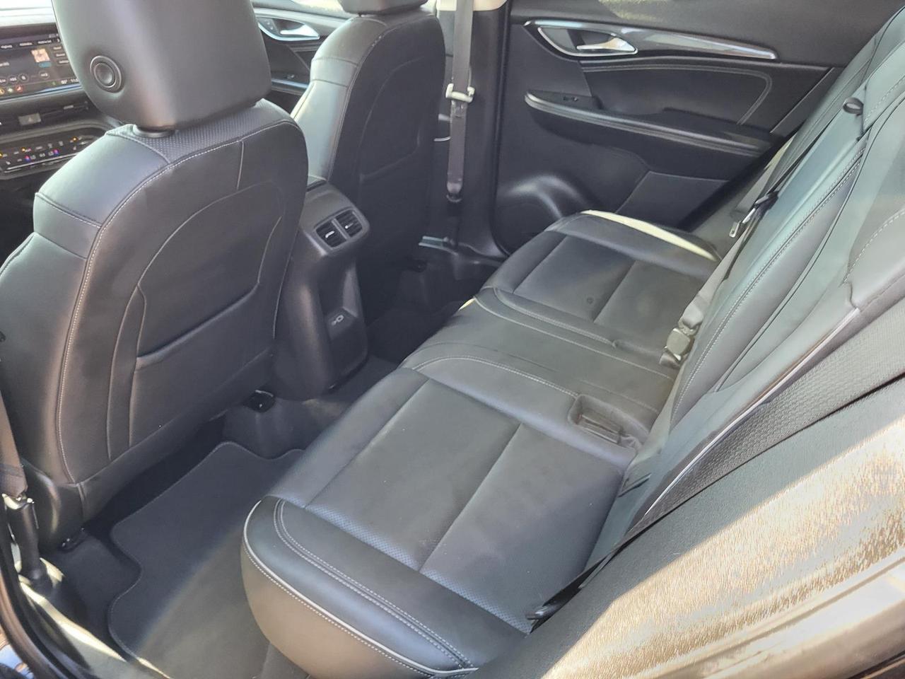 2021 Buick Envision FWD 4dr Essence Beeville TX