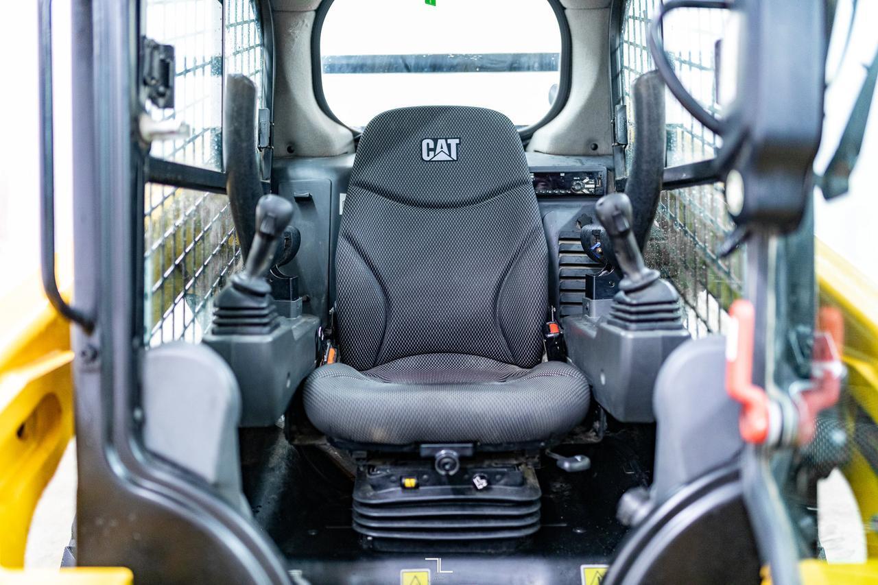 2021 CAT 262D3 Skid Steer Loader Diesel Red Deer AB