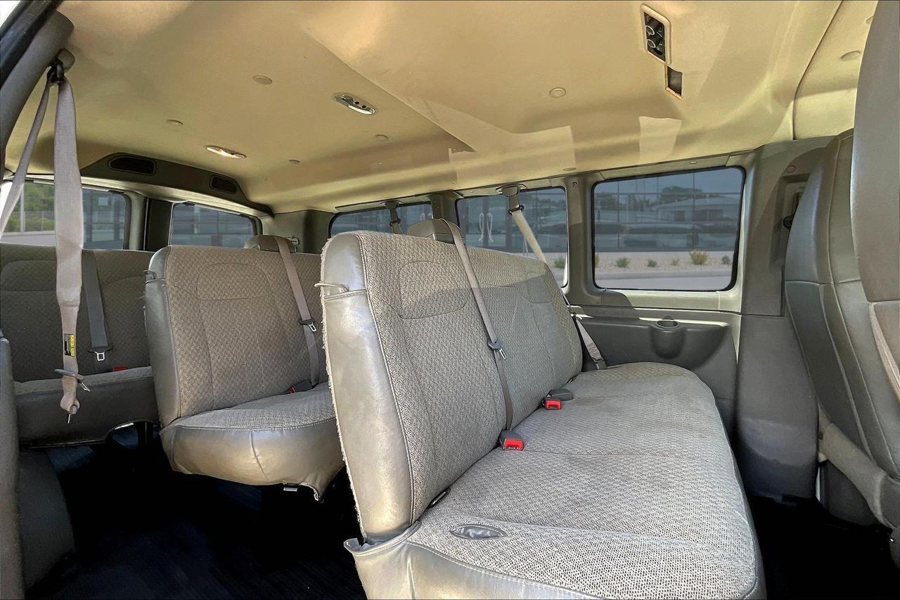 2021 CHEVROLET EXPRESS G2500 LS Houston TX