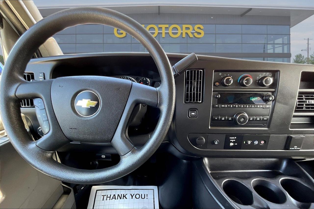 2021 CHEVROLET EXPRESS G2500 LS Houston TX