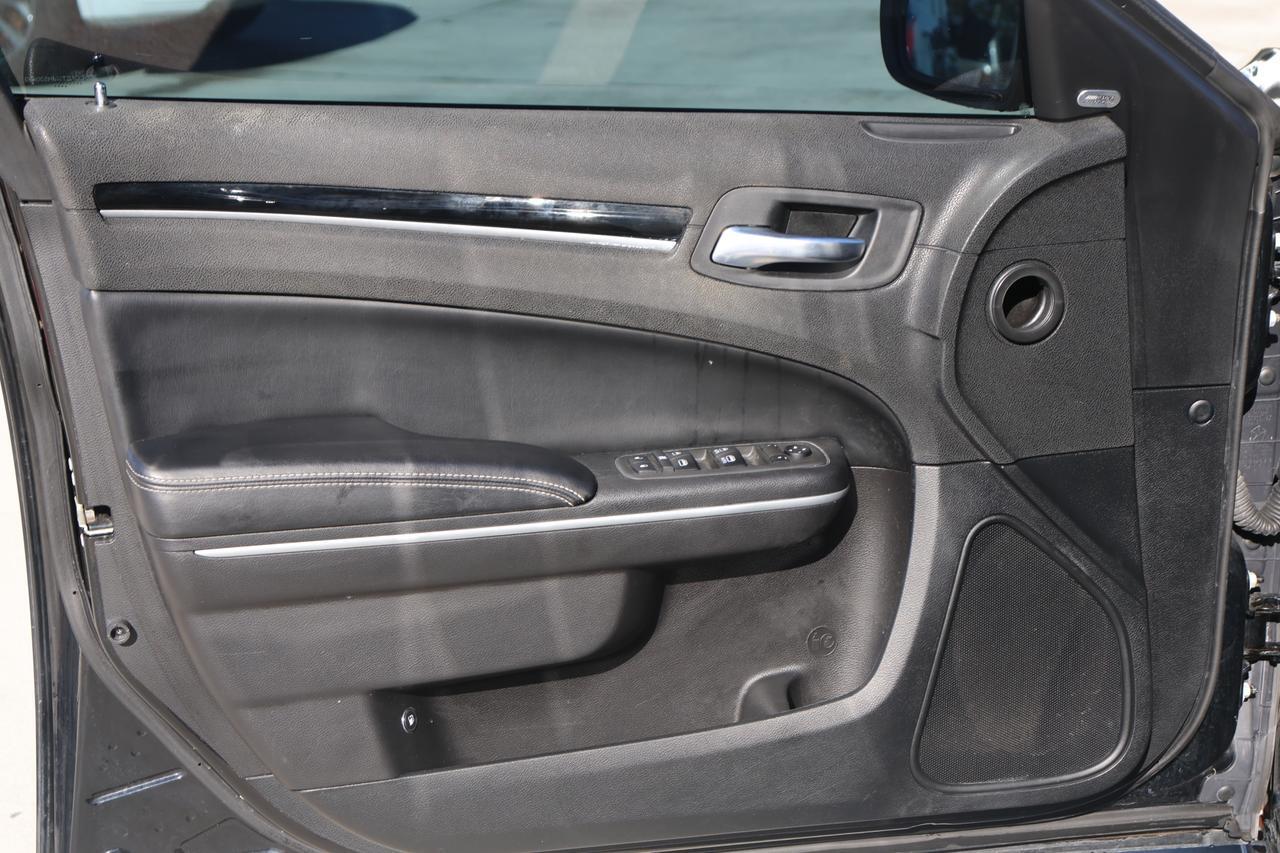 2021 CHRYSLER 300 S Houston TX