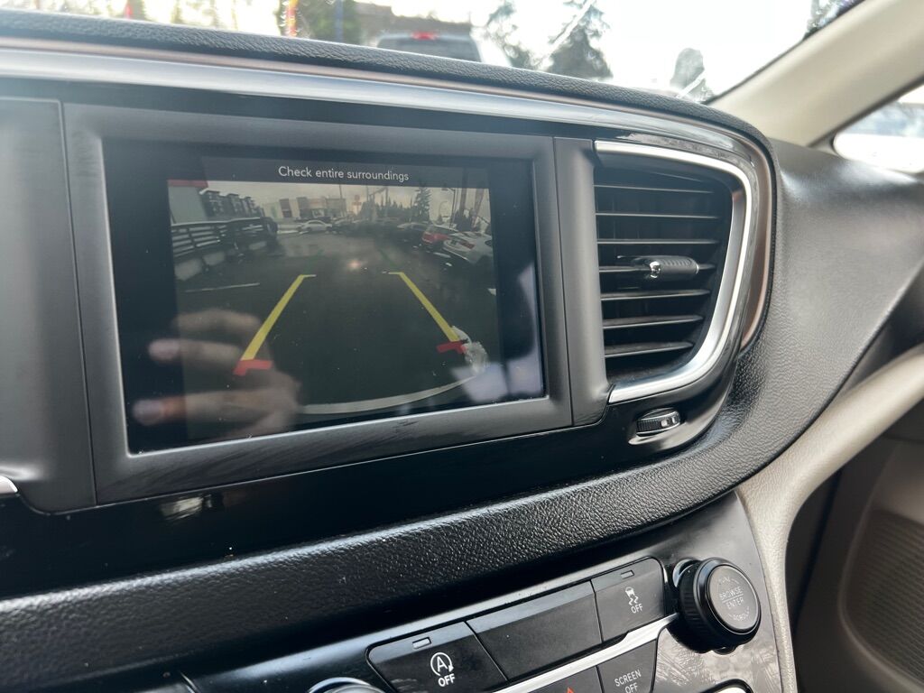 2021 CHRYSLER VOYAGER LXI Des Moines WA