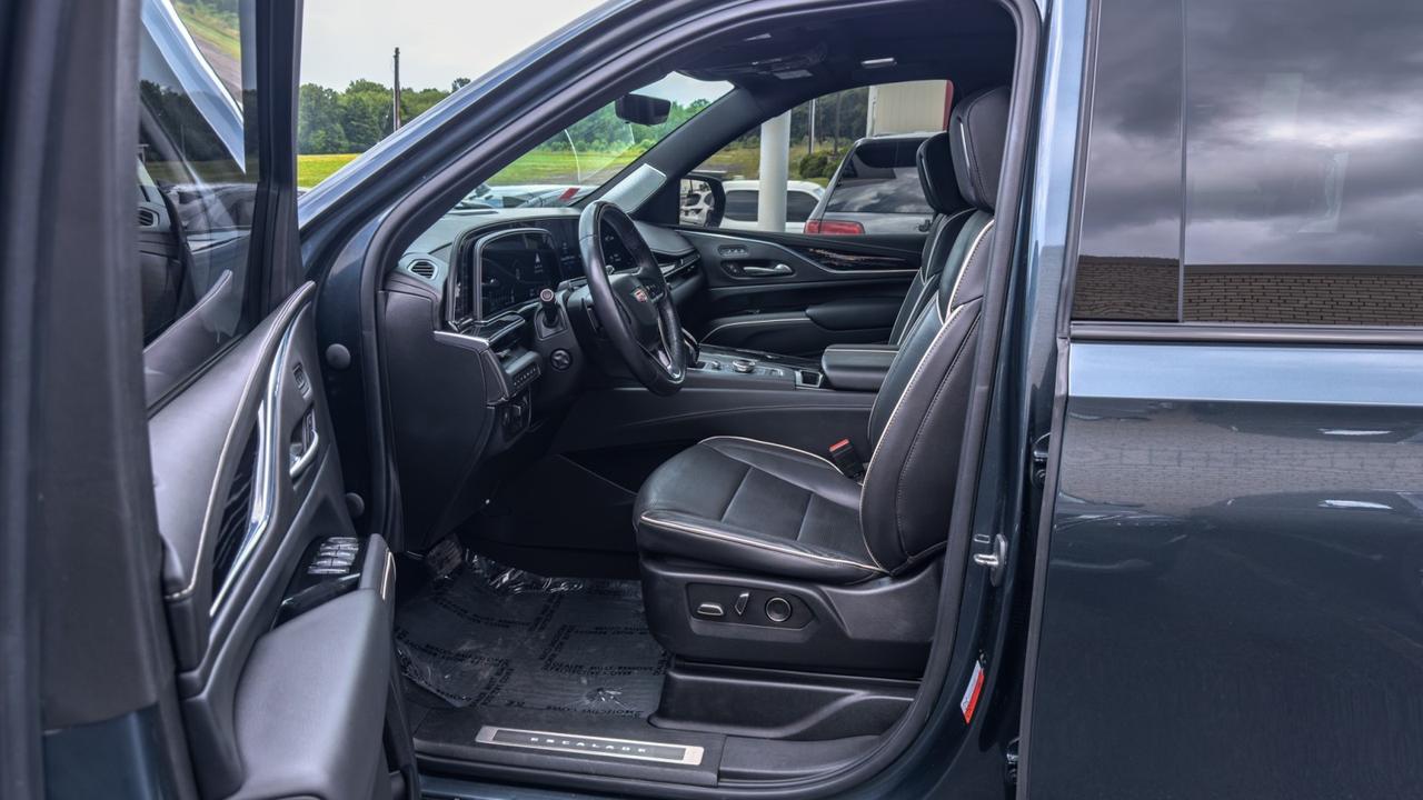 2021 Cadillac Escalade ESV 600 Sport 4WD Tallmadge OH