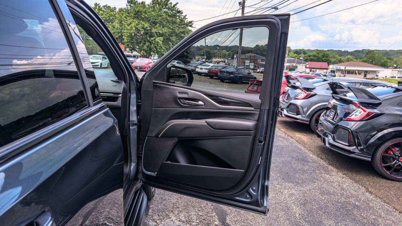 2021 Cadillac Escalade ESV 600 Sport 4WD Tallmadge OH