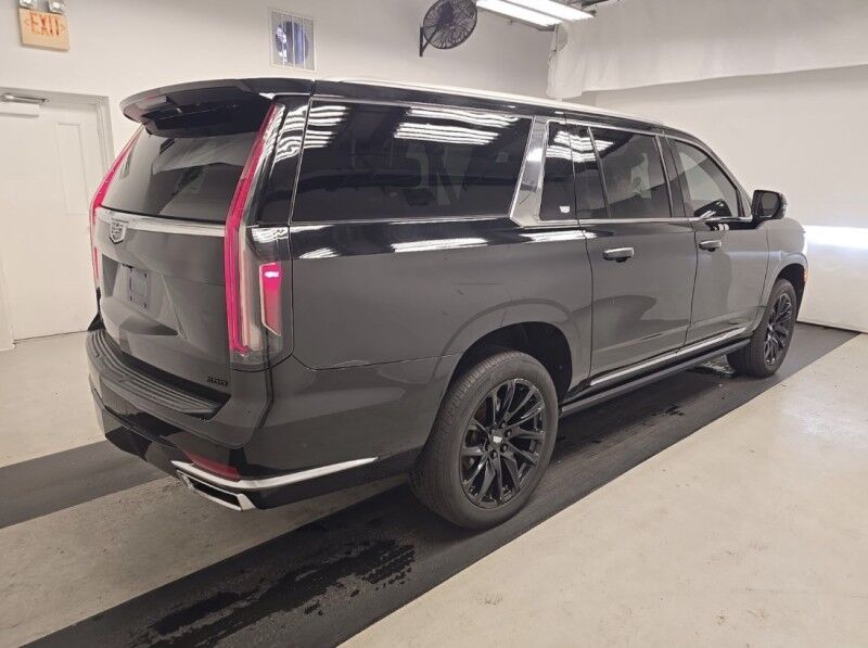 2021 Cadillac Escalade ESV Premium Luxury