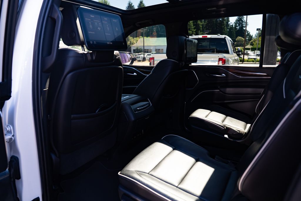 2021 Cadillac Escalade ESV Premium Milwaukie OR