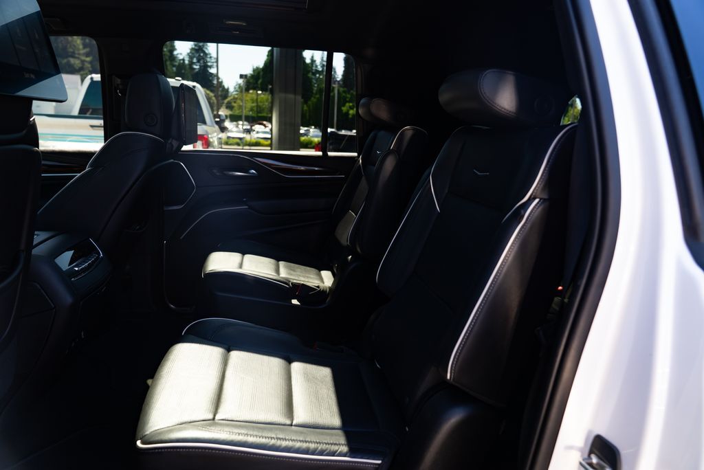 2021 Cadillac Escalade ESV Premium Milwaukie OR