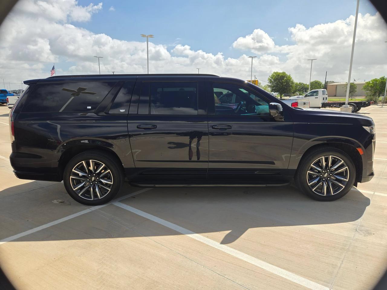 2021 Cadillac Escalade ESV Sport