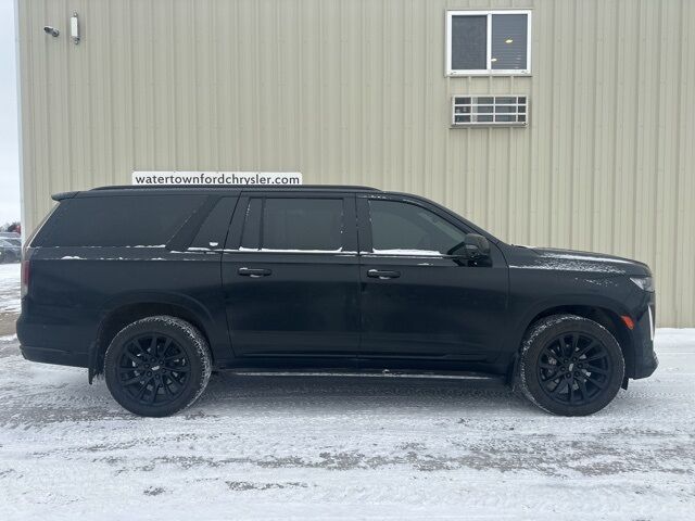 2021 Cadillac Escalade ESV Sport